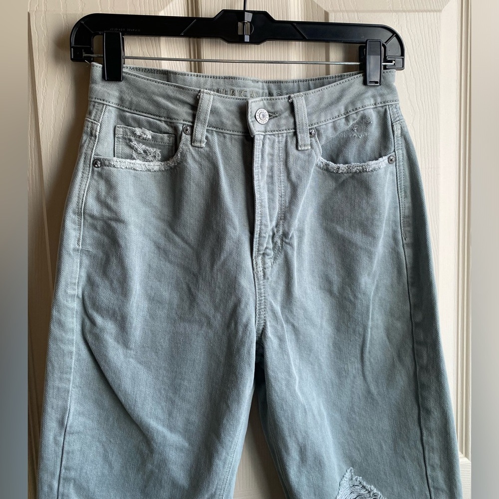 American Eagle Mom Straight Jean